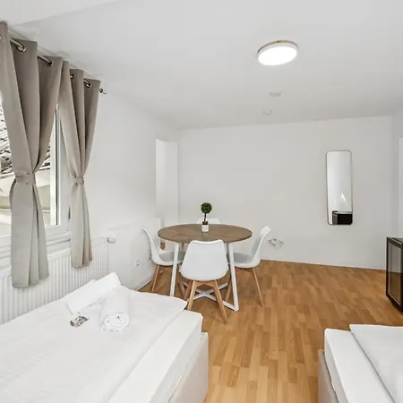 Ramoni -